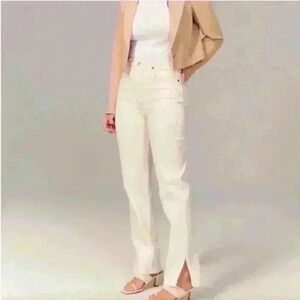 NWT! Abercrombie & Fitch Curve Love Ultra High Rise 90s Straight Jean